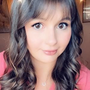 Meet your Posher, Christina